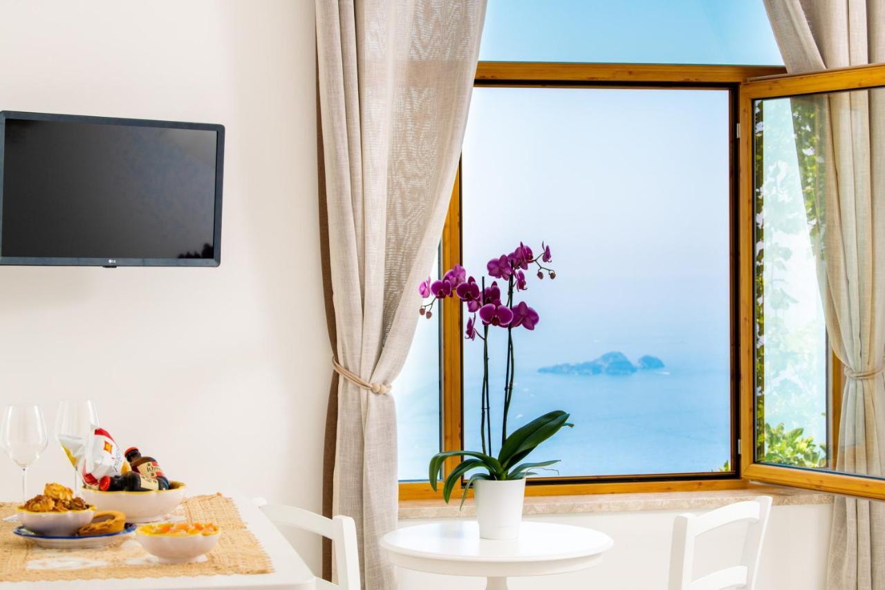 La Borragine Rooms Позітано Екстер'єр фото