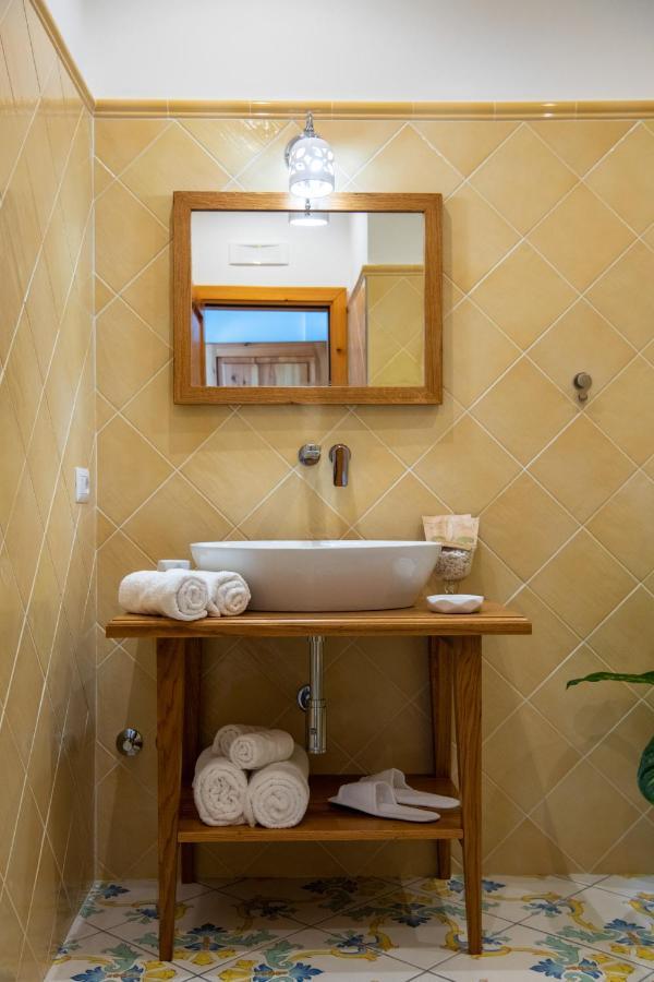 La Borragine Rooms Позітано Екстер'єр фото